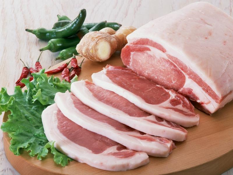 Wie viele Kalorien hat gebratenes Schweinefleisch?